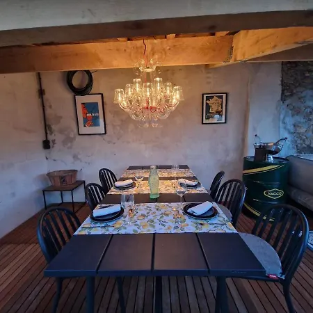 Chez Kuhn, House At Atlantic Coast
